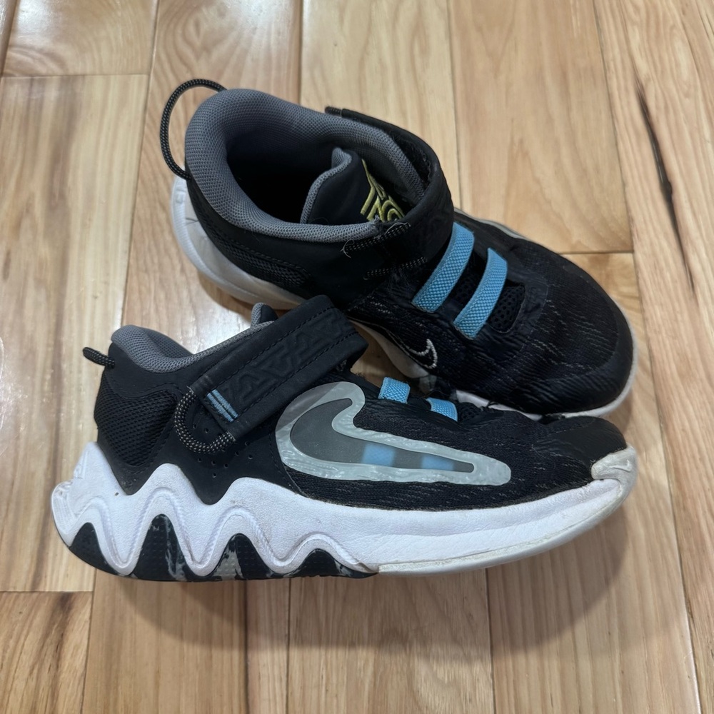 Giannis Nike Kids Size 12 Black and Blue Sneakers
